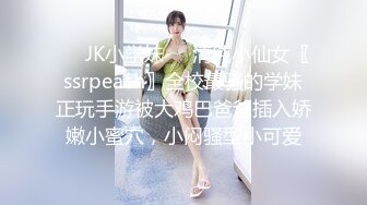 餐厅女厕全景偷拍连衣裙短发美女⭐肥逼黑黑长长的穴毛