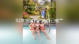 [MP4/ 831M] 清纯小妹露脸一个人在家诱惑狼友，娇嫩的奶子粉嫩的逼逼自己揉捏抠弄